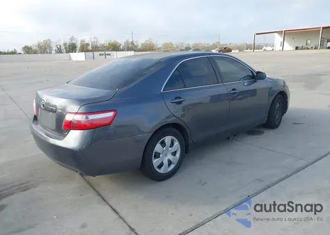 2009 Toyota Camry Le z USA, uszkodzony, nr VIN 4T1BE46KX9U900979